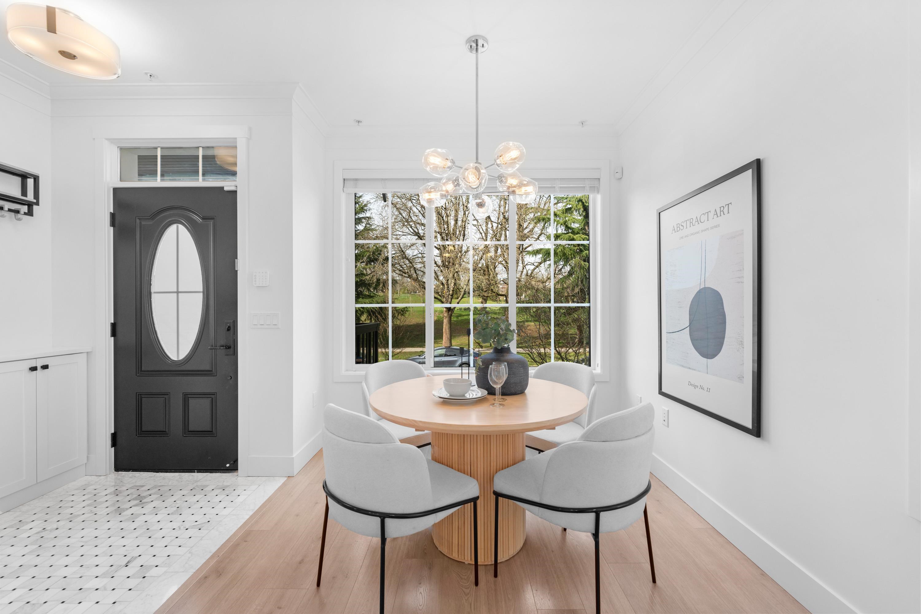 322 62nd Avenue W, Vancouver, BC, V5X 2E3