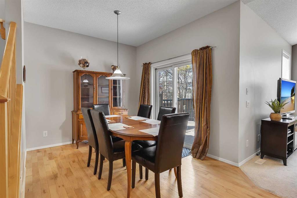 Additional image 5 of 22 Tuscany Ravine Manor NW, Calgary, AB, T3L 2W9