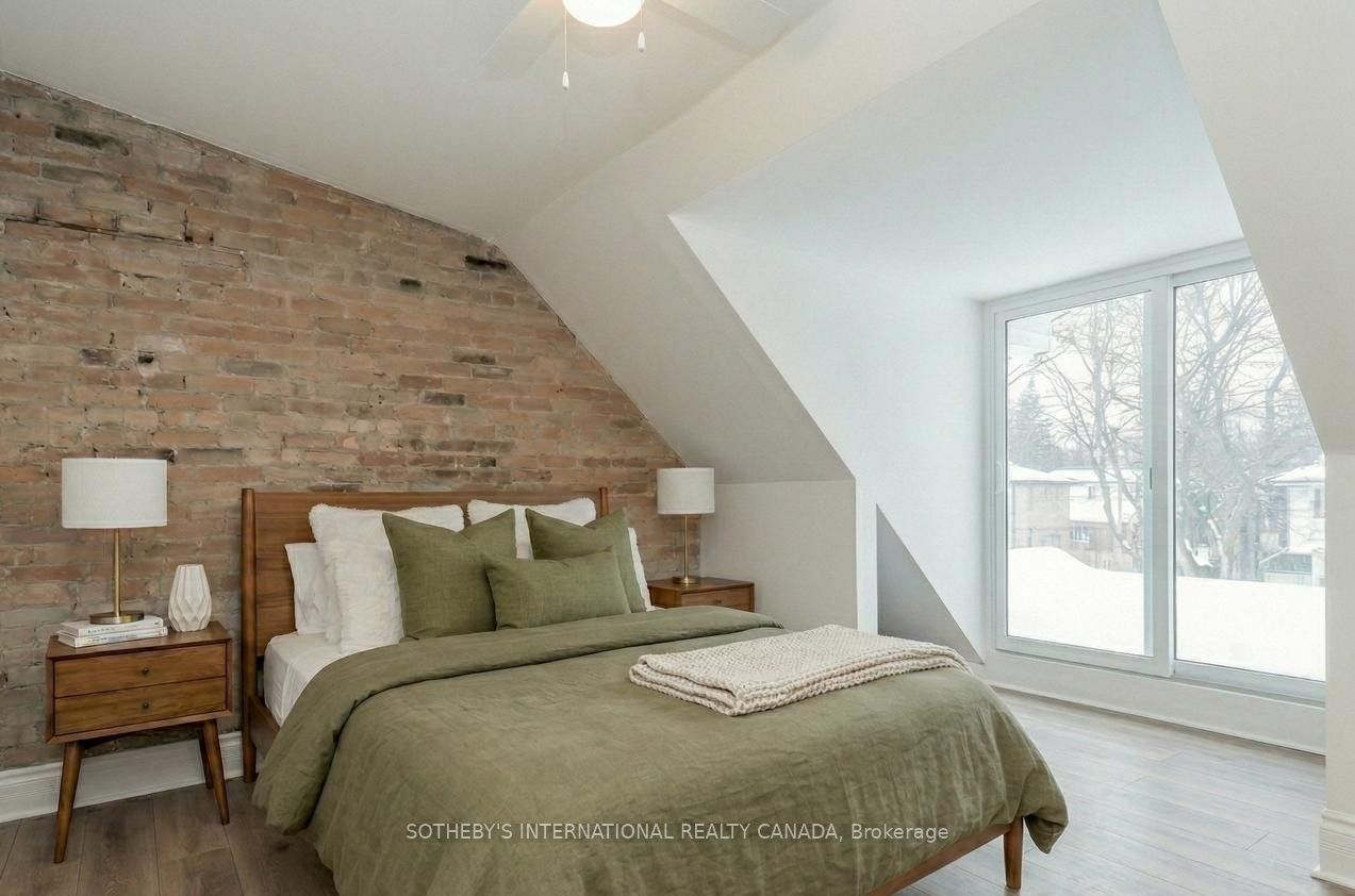 Additional image 4 of Upper-15 Indian Rd Crescent, Toronto, ON, M6P 2E9