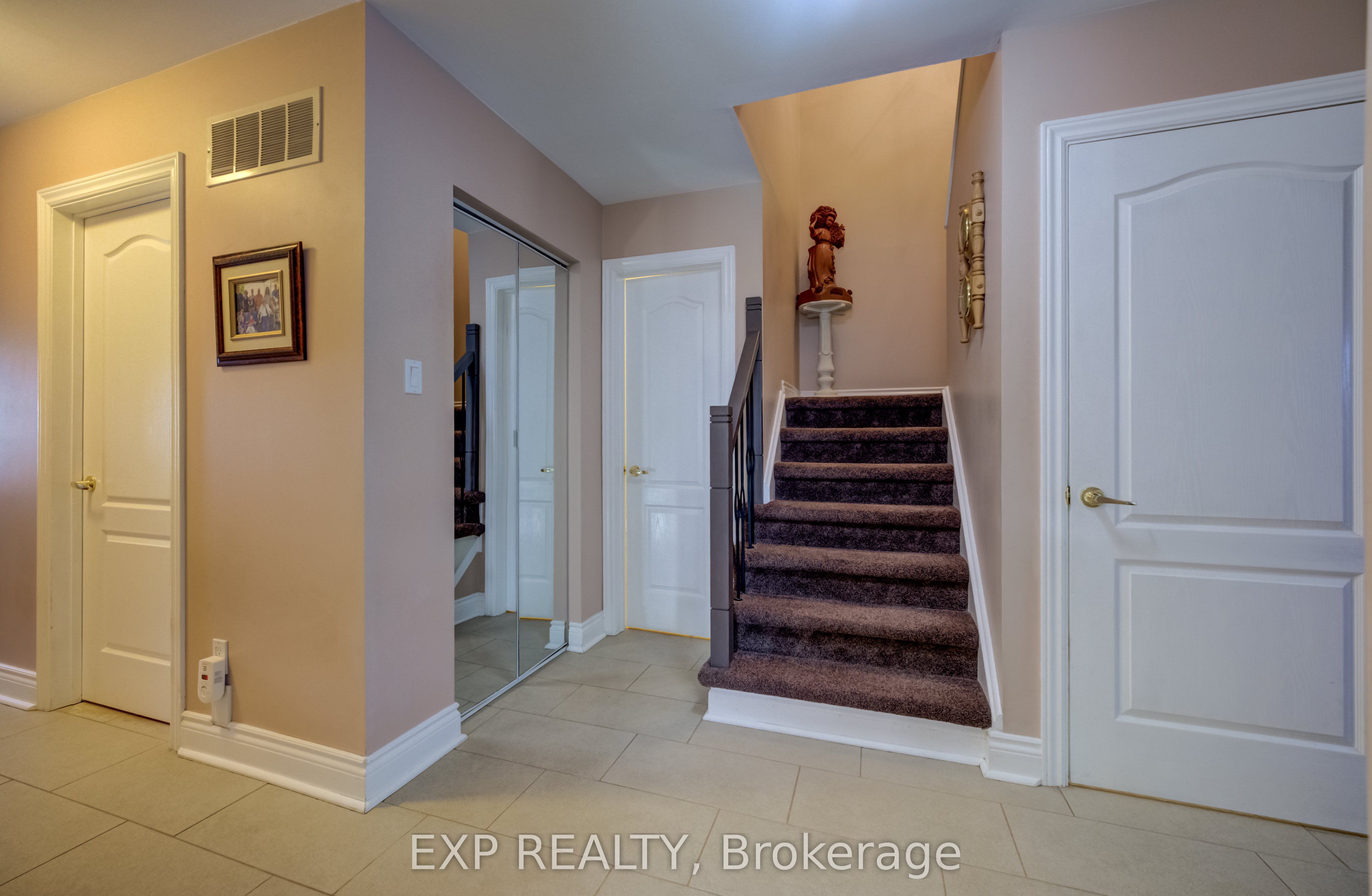 Additional image 4 of 2593 Barcella Crescent, Mississauga, ON, L5K 1E5