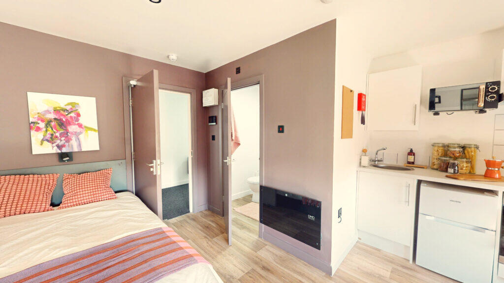 Additional image 3 of Studio 10, Pershore Road, Stirchley, Birmingham, B30 2YA