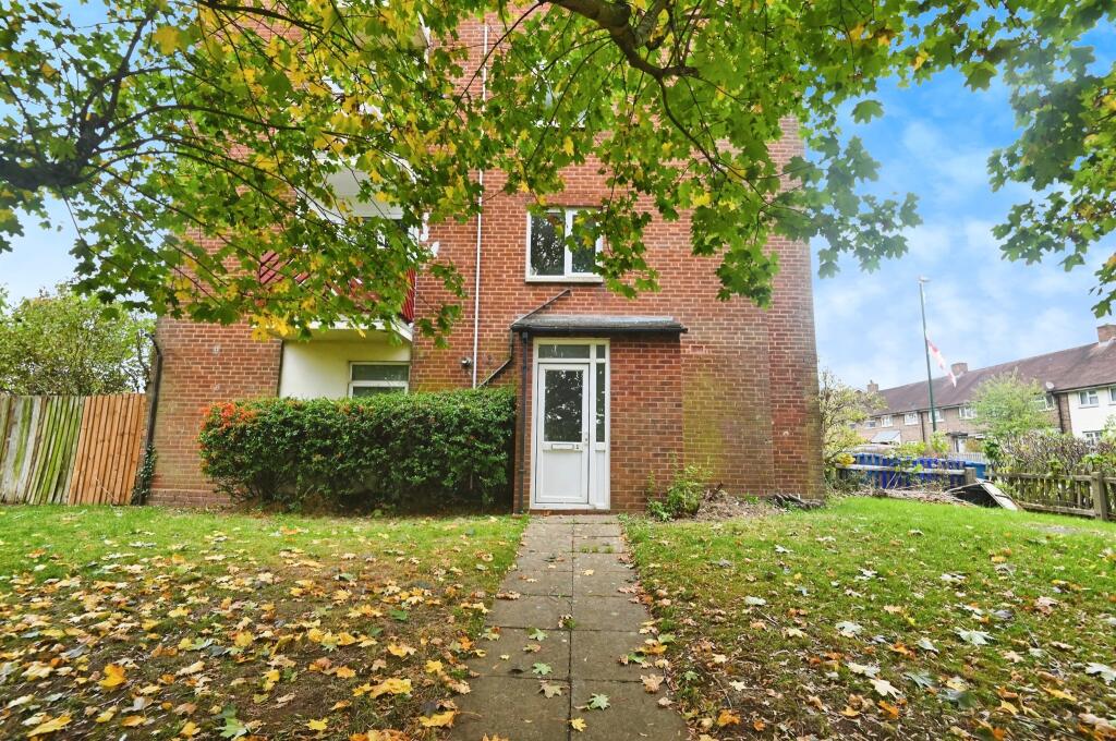 Foxwood Grove, Birmingham photo 3