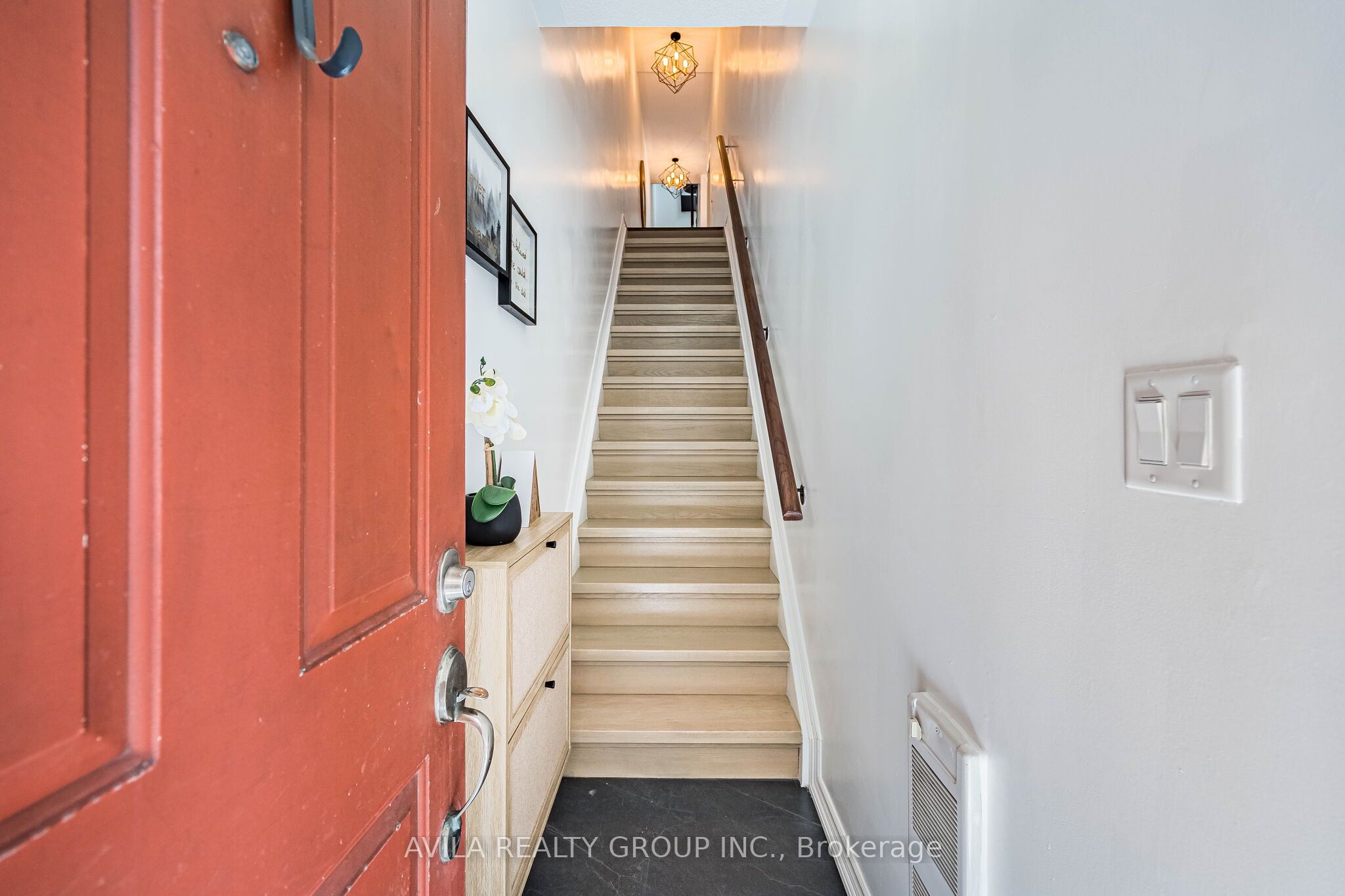 Additional image 3 of 254-1496 Victoria Park Avenue, Toronto, ON, M4A 2M6