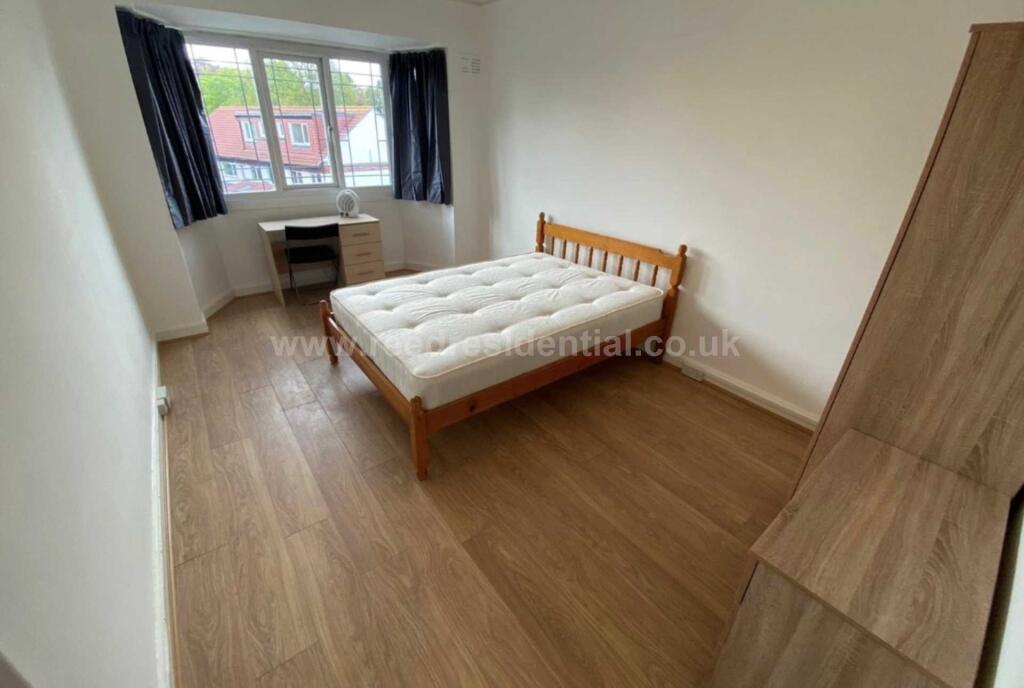 Additional image 2 of Flat 10 Weoley Court, 201 Gibbins Rd, West Midlands, B29
