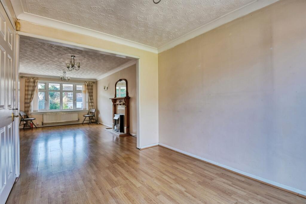 Delamere Close, Birmingham photo 2