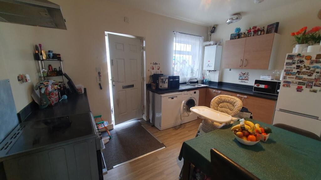 Additional image 23 of 1869 Pershore Road, Cotteridge, Birmingham, Birmingham, B30 3DJ