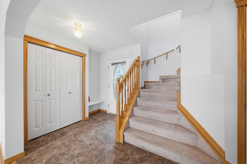 Additional image 3 of 154 Hidden Hills Terrace NW, Calgary, AB, T3A 6E3