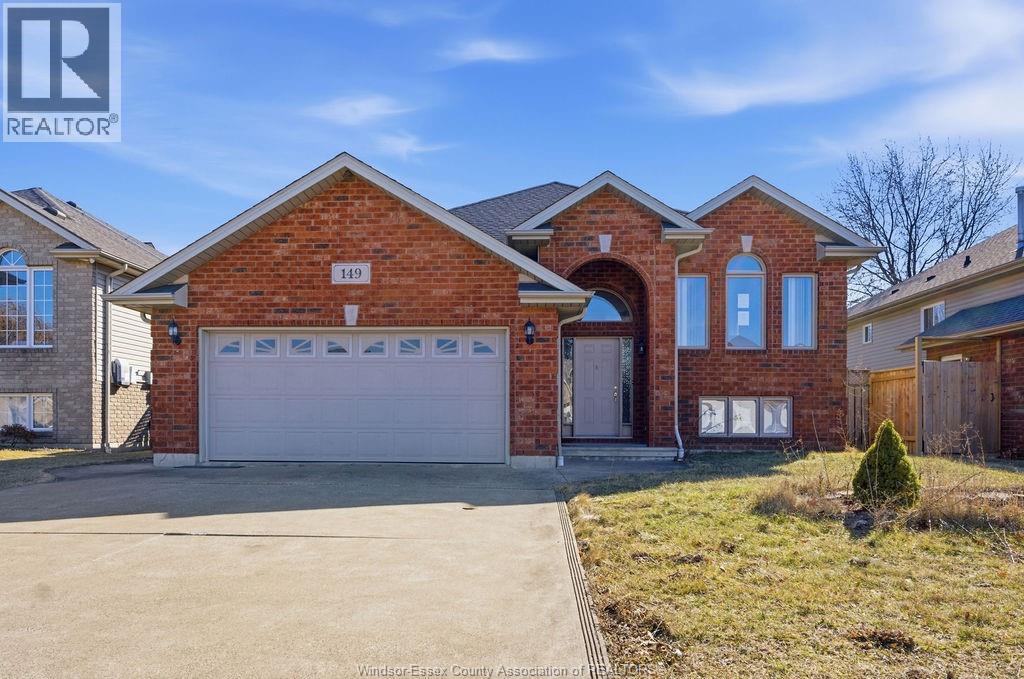 149 Amy Croft Drive, Lakeshore, ON, N8K1E3