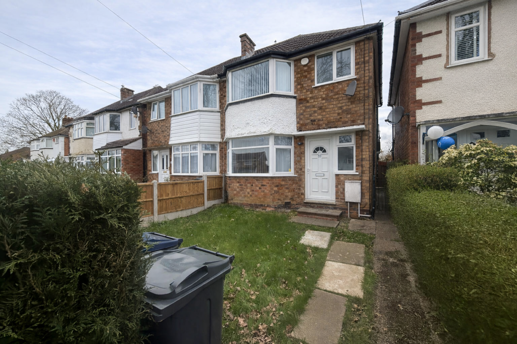 Walkers Heath Road, B38