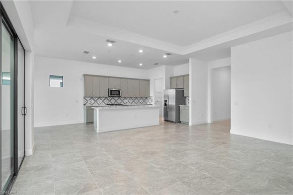 20414 Pebble Glen Drive, Estero, FL, 33928