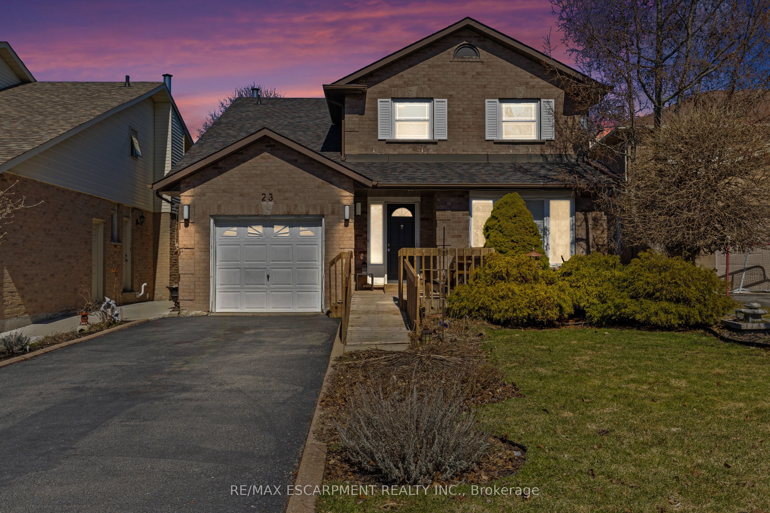 Additional image 3 of 23 Ricardo Court, Hamilton, ON, L8W 2S1