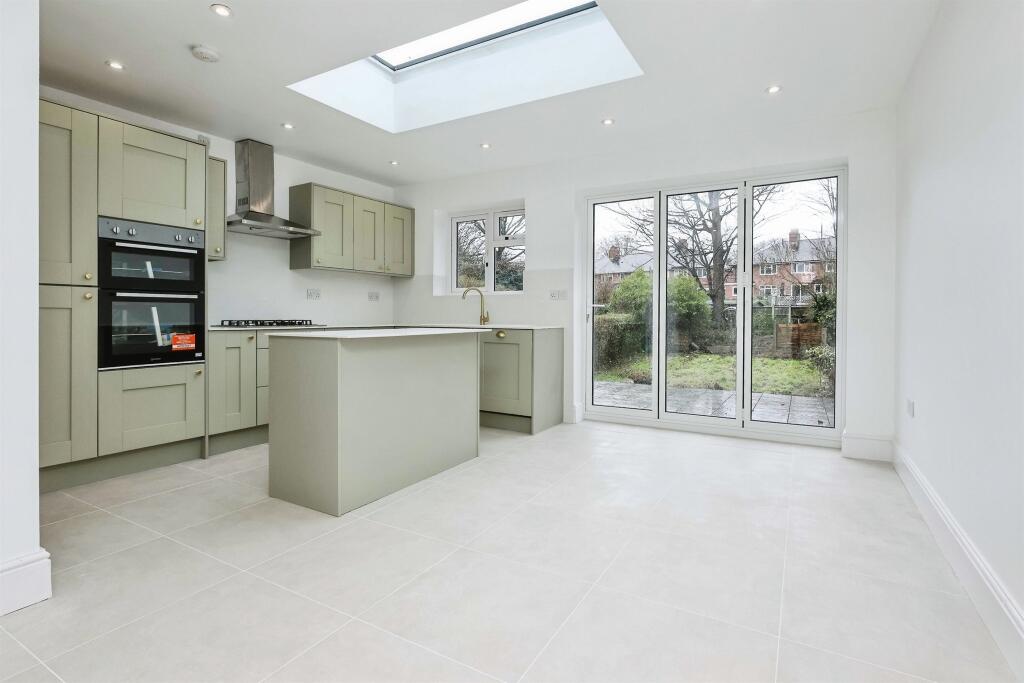 Tennal Road, Harborne, Birmingham photo 3