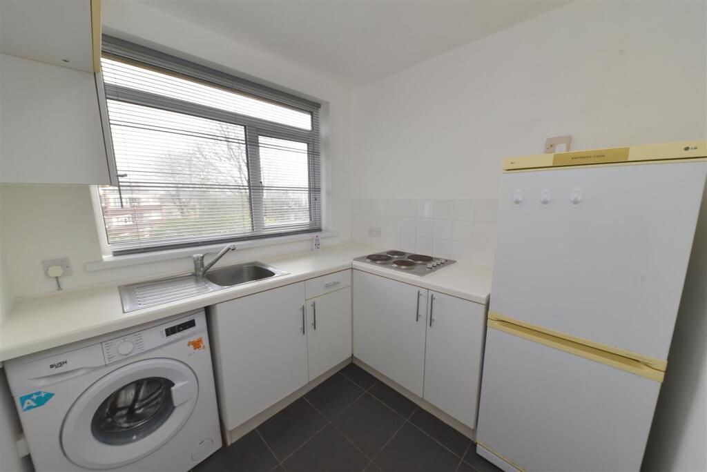 Additional image 7 of Savoy Close, Harborne, Birmingham