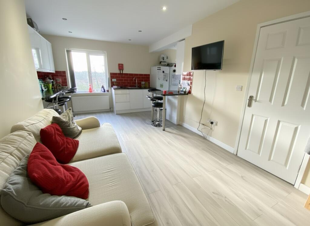 Additional image 3 of Rookery Road - 6 bed, Selly Oak, West Midlands, B29