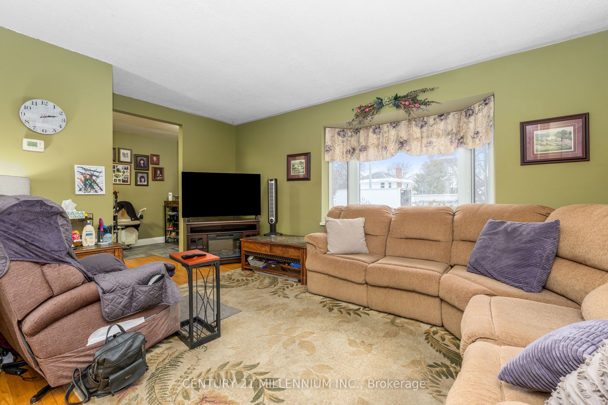 Additional image 4 of 9 Crestview Avenue, Brampton, ON, L6W 2R7