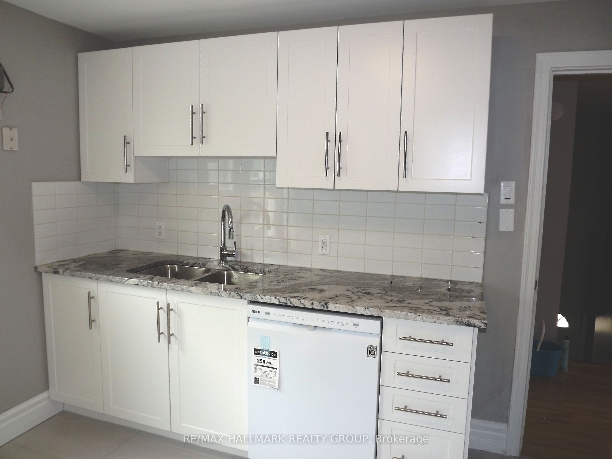 Additional image 5 of 3-570 Gladstone Avenue, Ottawa, ON, K1R 5P3