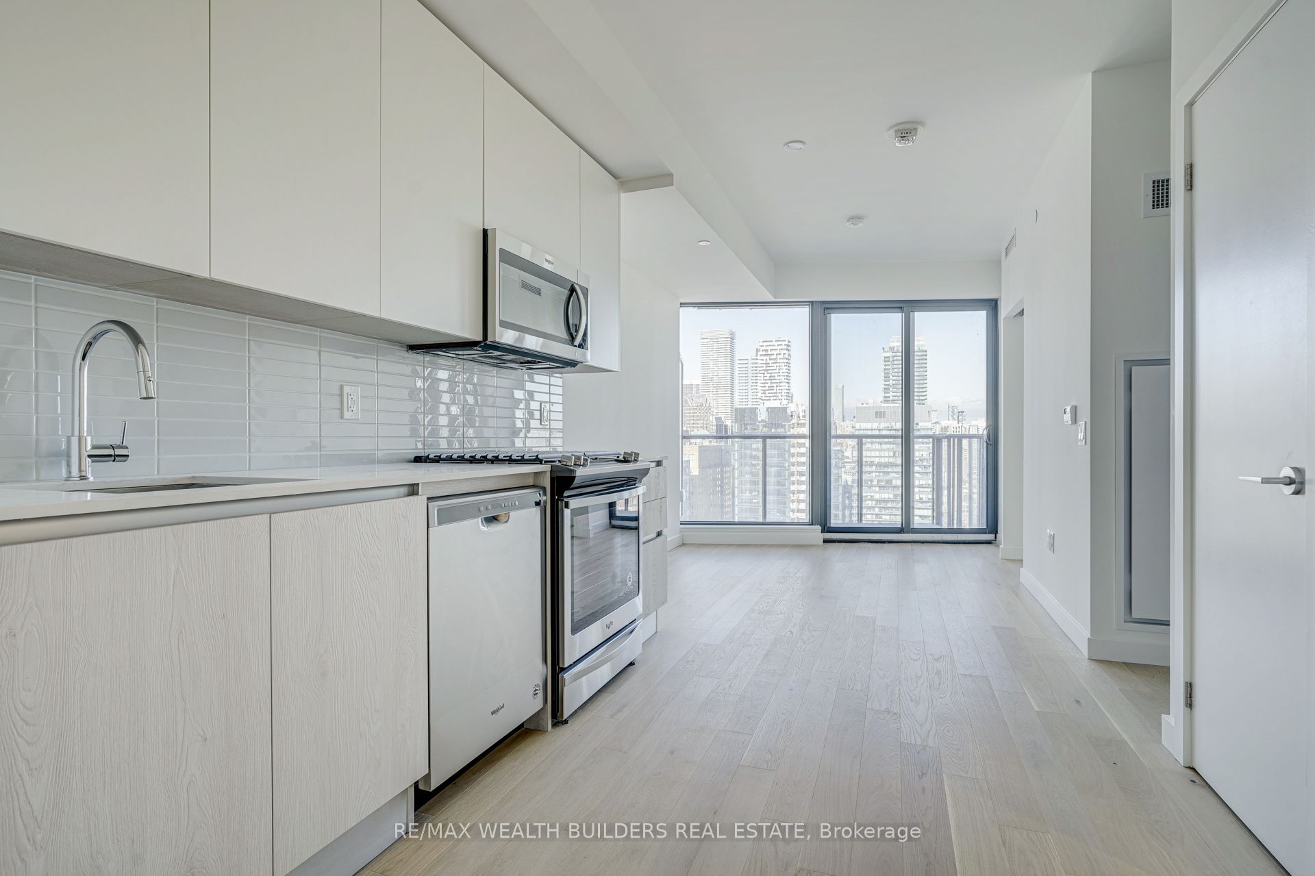 2406-2A Church Street, Toronto, ON, M5E 0E1