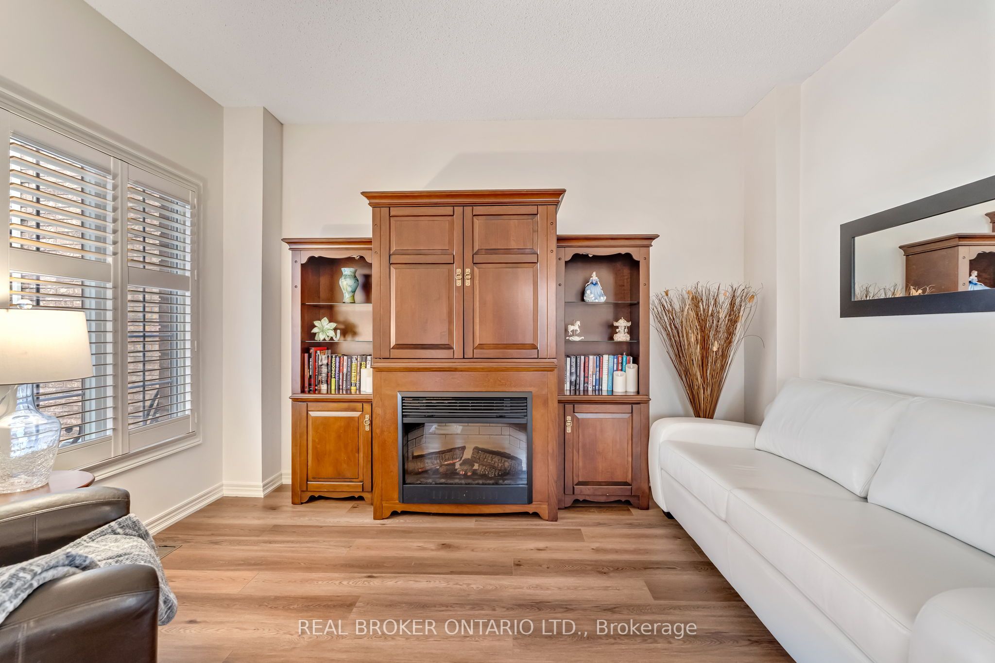 Additional image 4 of 2423 Valley Heights Crescent, Oakville, ON, L6H 6X2