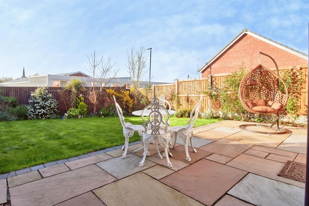 Hawthorn Way, Birmingham photo 2
