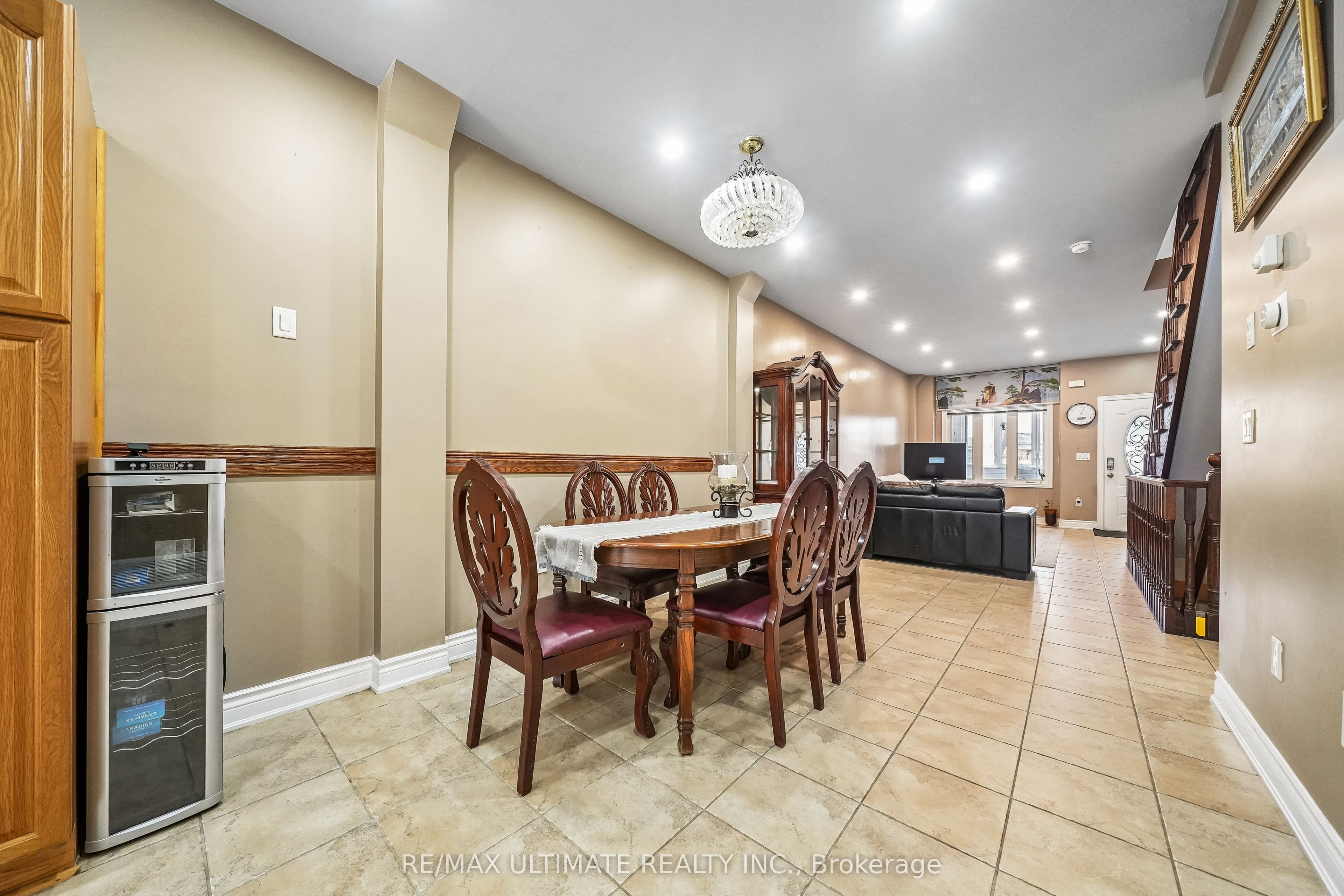Additional image 6 of 227 Earlscourt Avenue, Toronto, ON, M6E 4B4