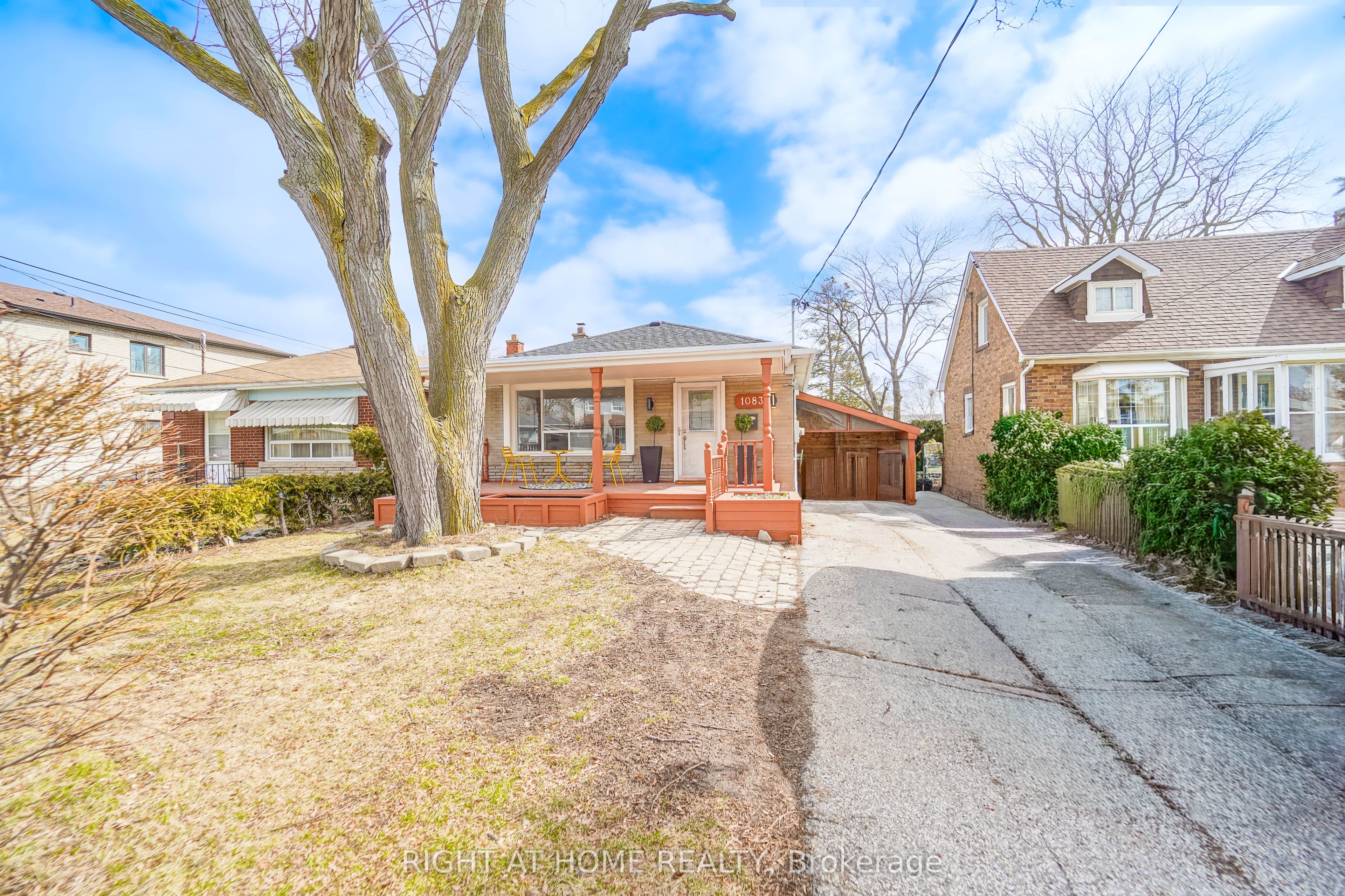 1083 Pharmacy Avenue, Toronto, ON, M1R 2H2