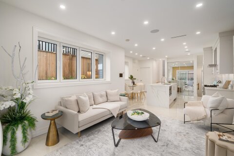 Additional image 7 of 2523 8th Avenue W, Vancouver, BC, V6K 2B3