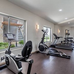 Additional image 4 of 1826 Esters Rd,, Irving, TX, 75061