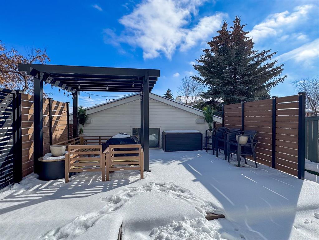 Additional image 6 of 87 Hidden Green NW, Calgary, AB, T3K5K7