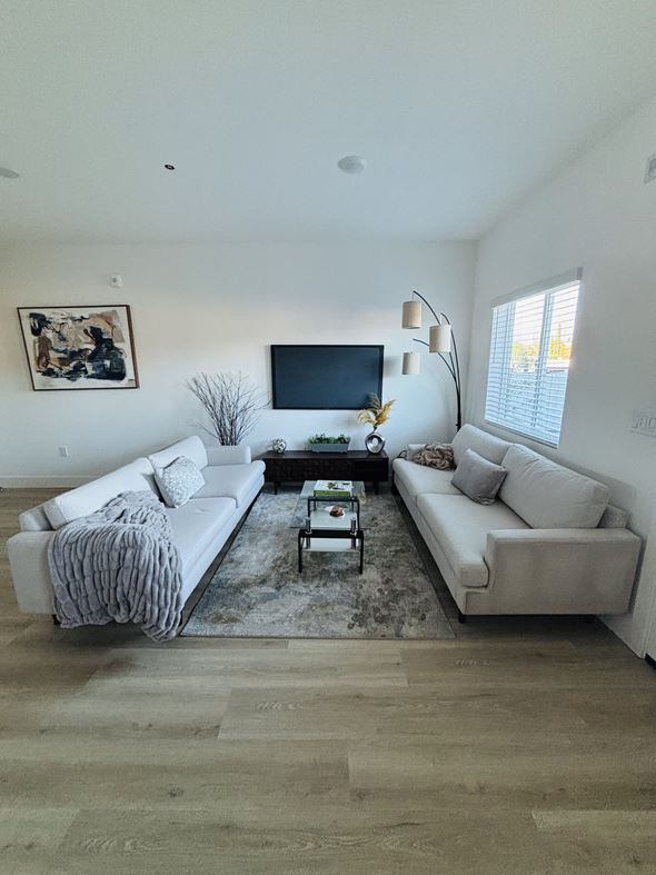 7578 Sierra Ave, Fontana, CA, 92335