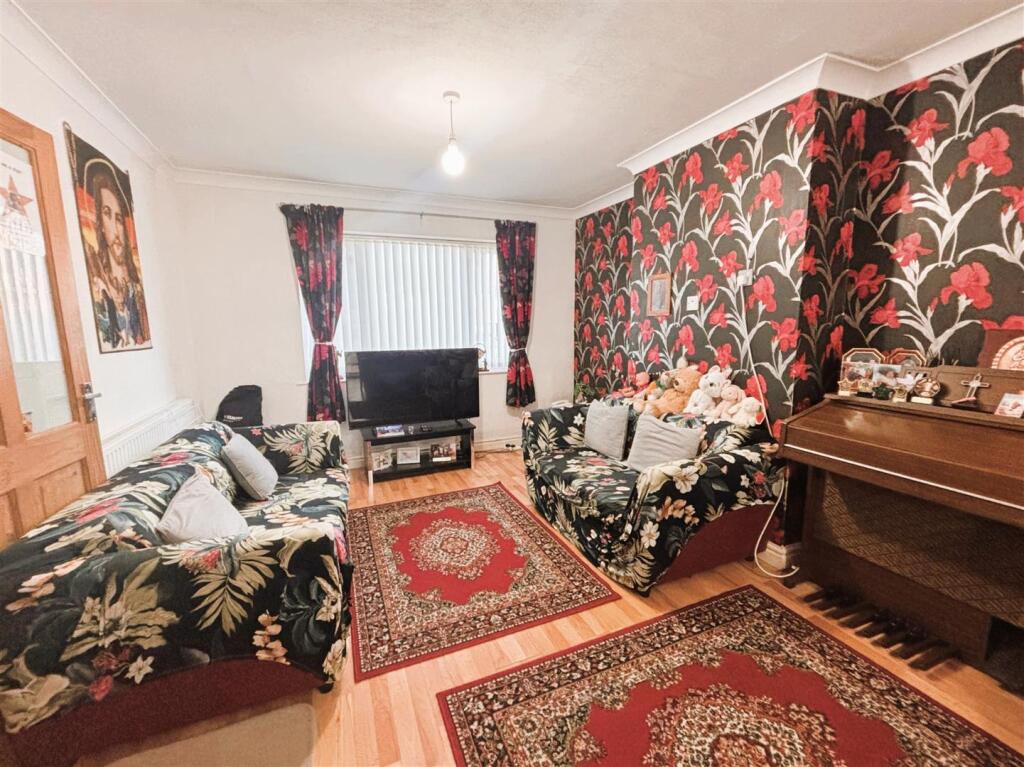 Clopton Road, Sheldon, Birmingham photo 2