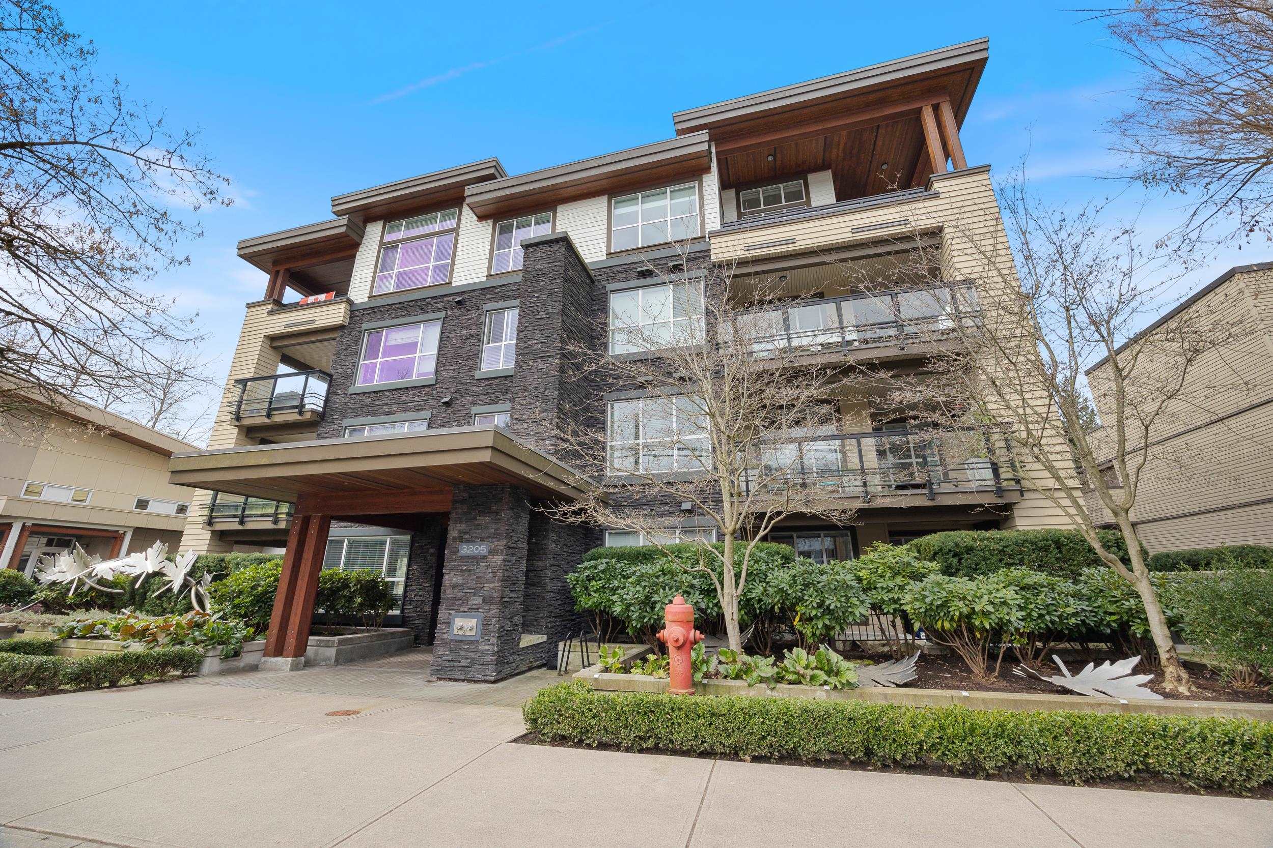 316-3205 Mountain Highway, North Vancouver, BC, V7K 0A3