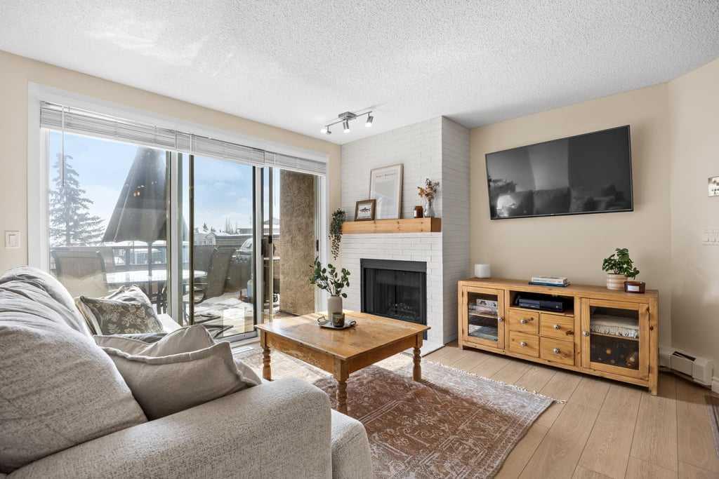 Additional image 4 of 4-101 Village Heights SW, Calgary, AB, T3H 2L2