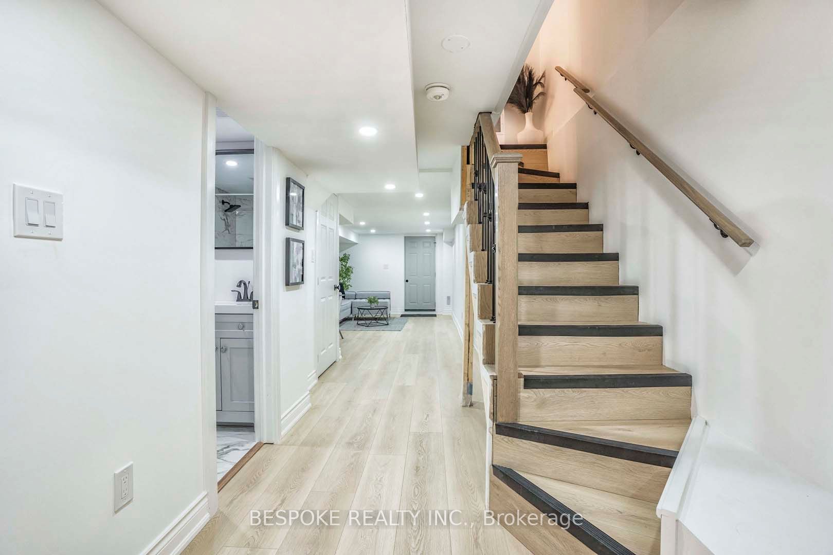 Bsmt - 681 Cosburn Avenue, Toronto photo 2