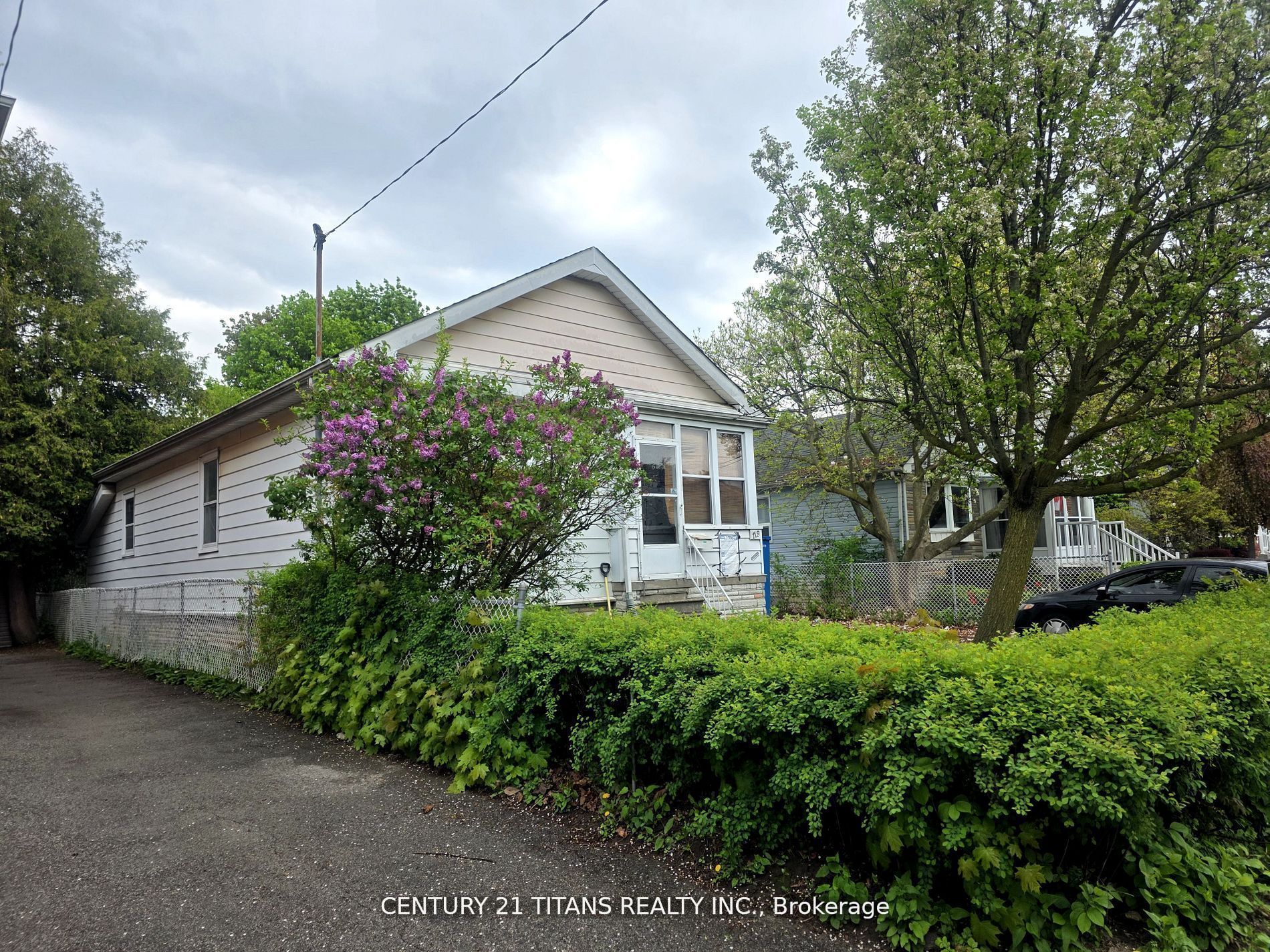 119 Heale Avenue, Toronto, ON, M1N 3Y2