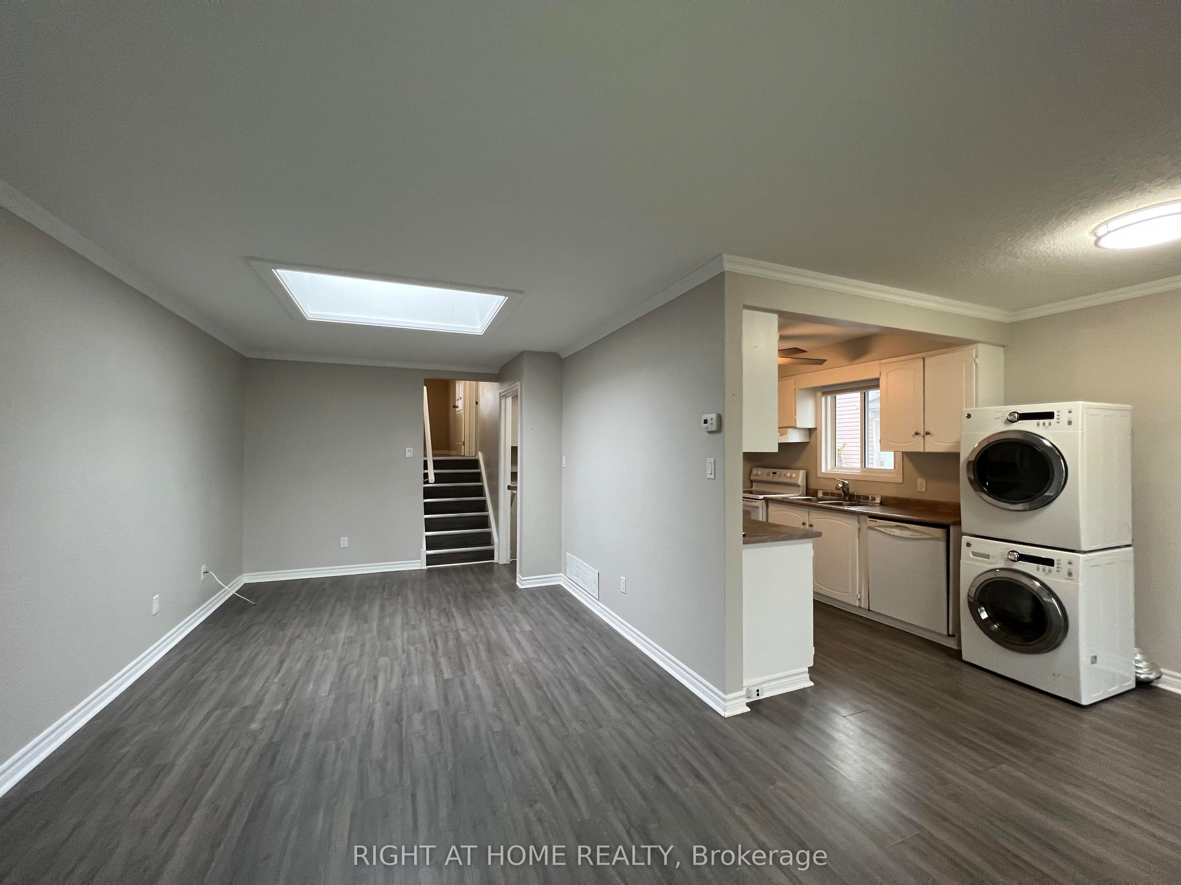 Main-87 Barrett Crescent, Barrie, ON, L4N 5A4 photo 3