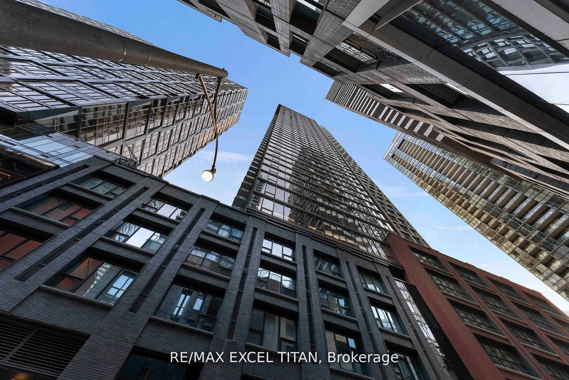4803-55 Mercer Street, Toronto, ON, M5V 0W4