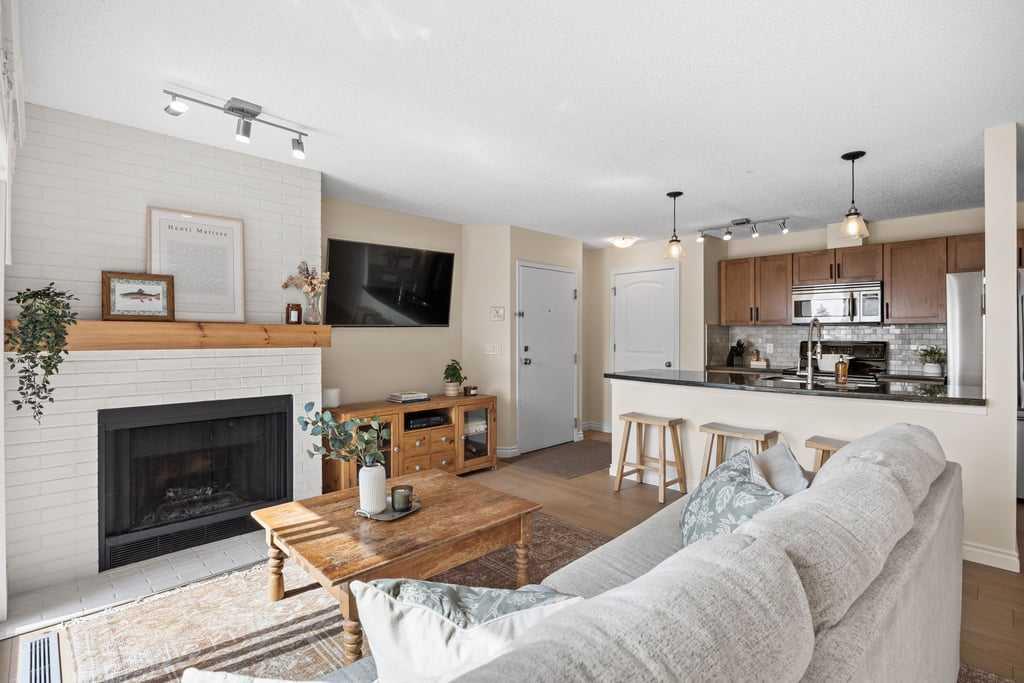 Additional image 6 of 4-101 Village Heights SW, Calgary, AB, T3H 2L2