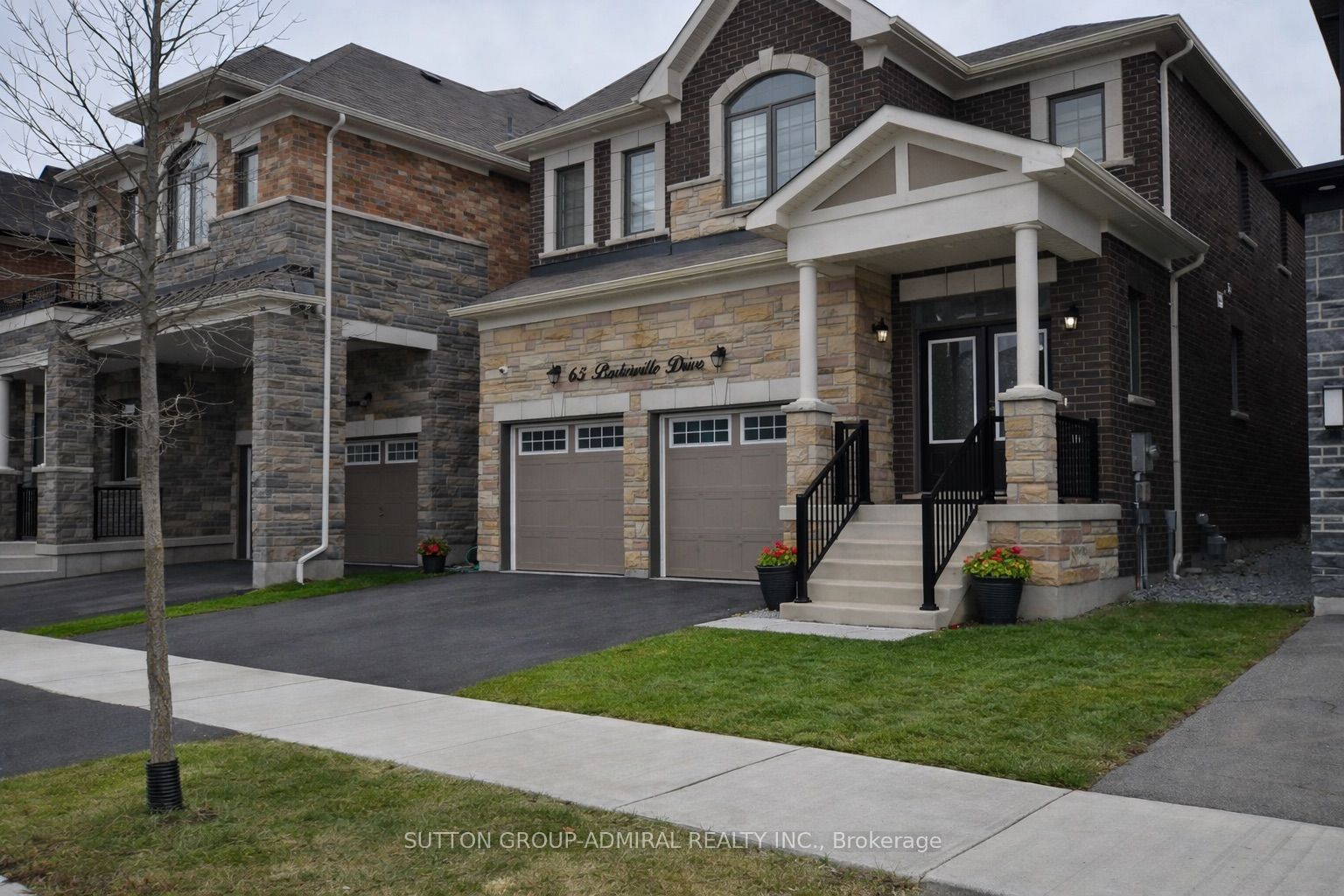 65 Barkerville Drive, Whitby, ON, L1P 0L8 photo 2