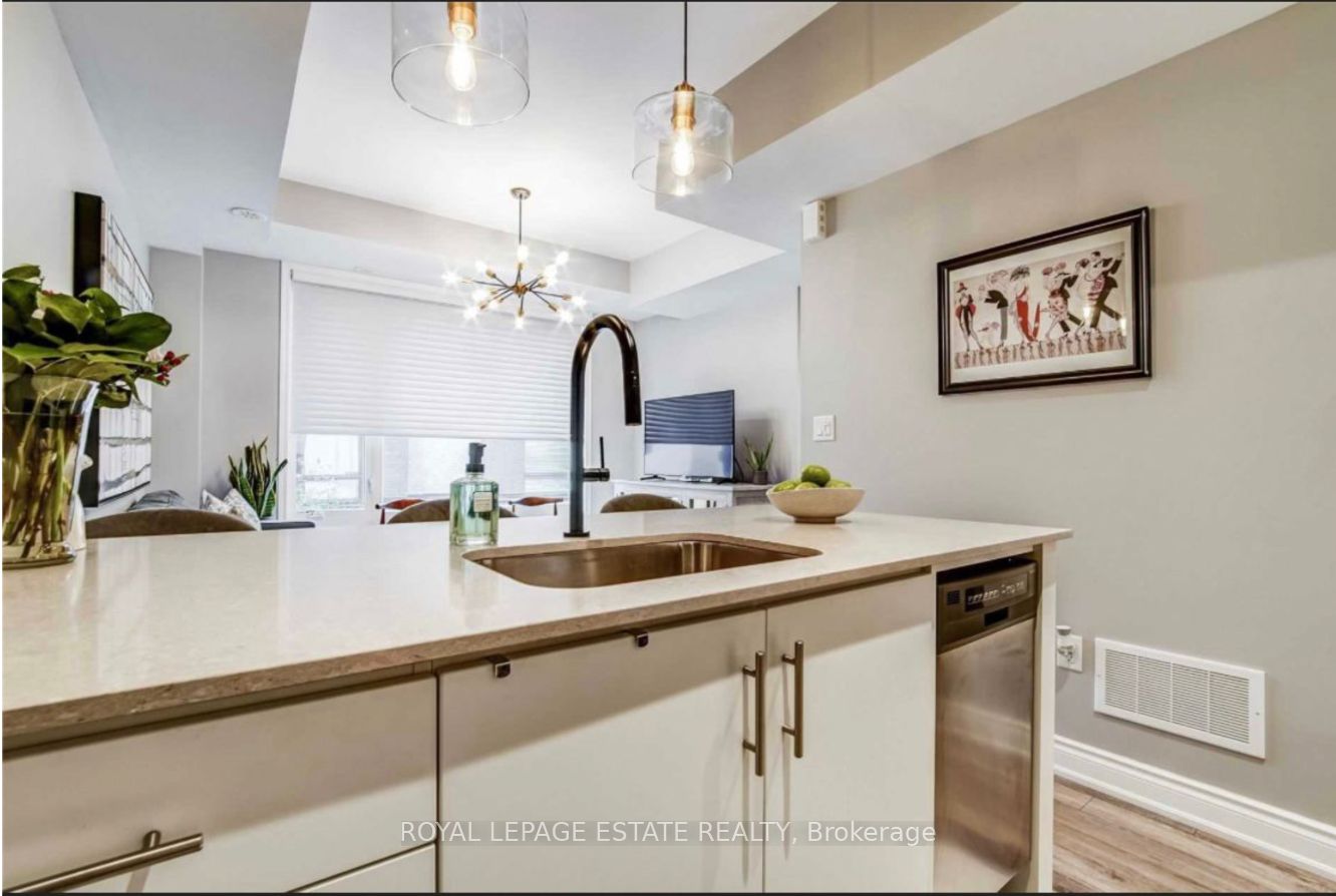 Additional image 3 of 66-28 Fieldway Road, Toronto, ON, M8Z 0E3