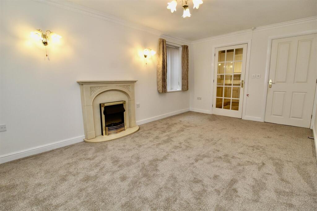 Queslett Road, Sutton Coldfield, Birmingham photo 5