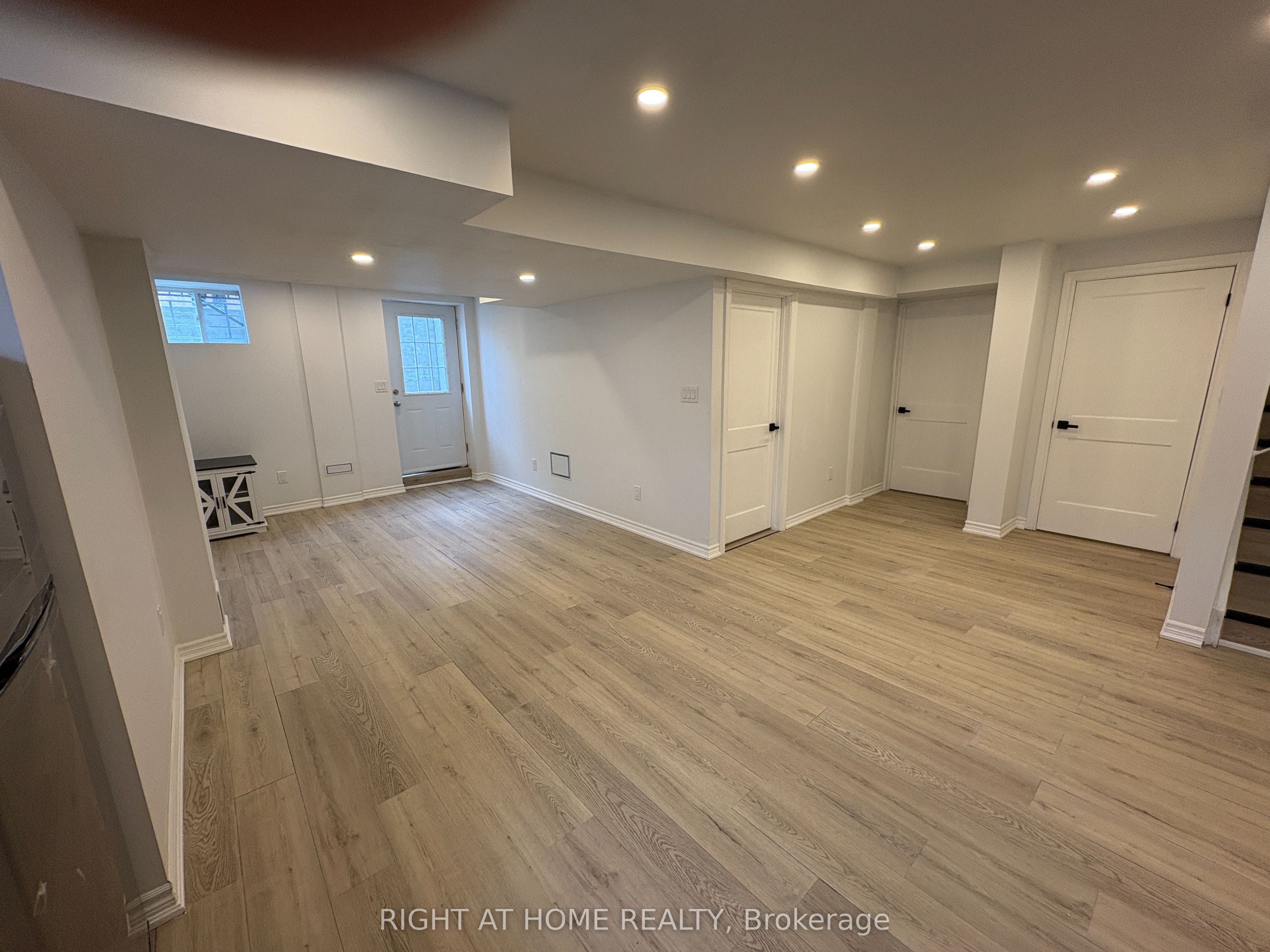 1501 Tamarck Point, Milton, ON, L9E 1P5 photo 4