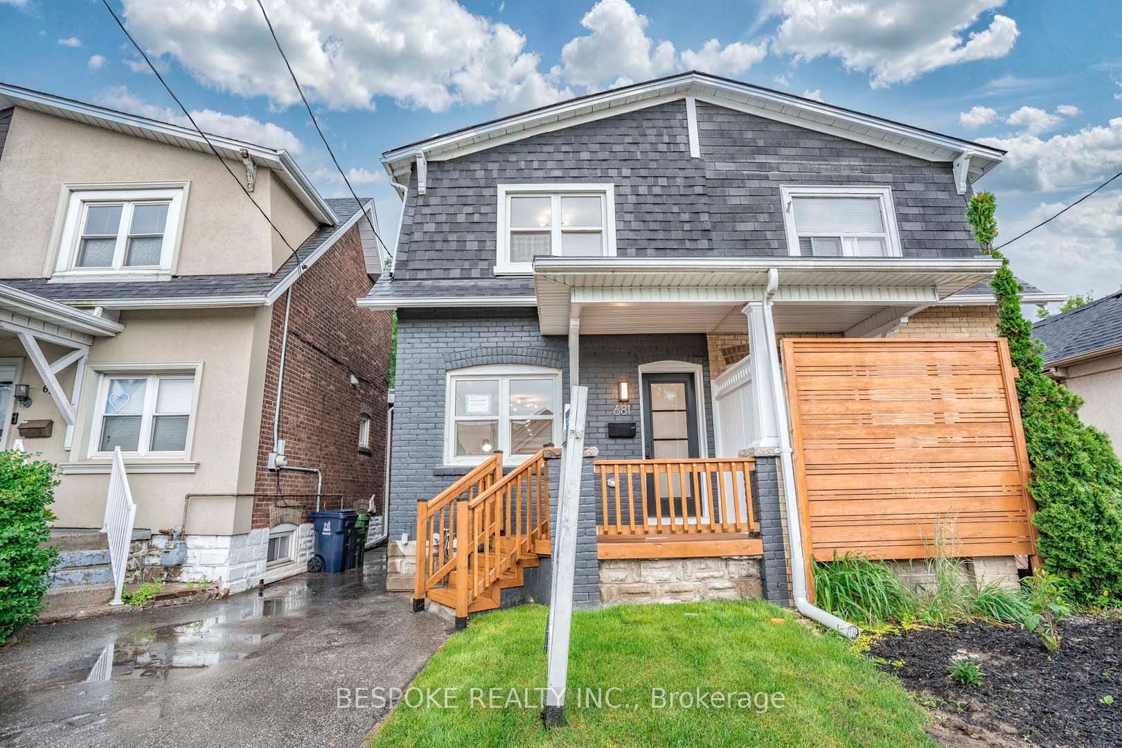 Bsmt - 681 Cosburn Avenue, Toronto