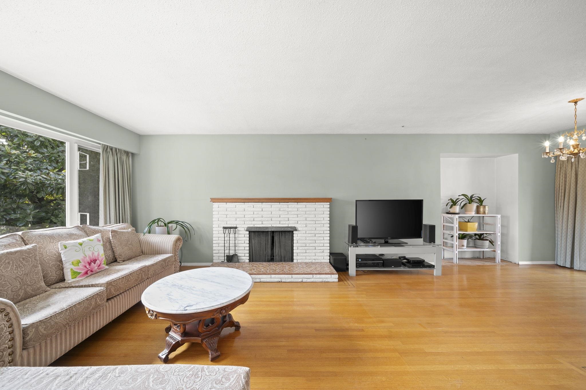 Additional image 3 of 3783 Price Street, Burnaby, BC, V5G 2K9