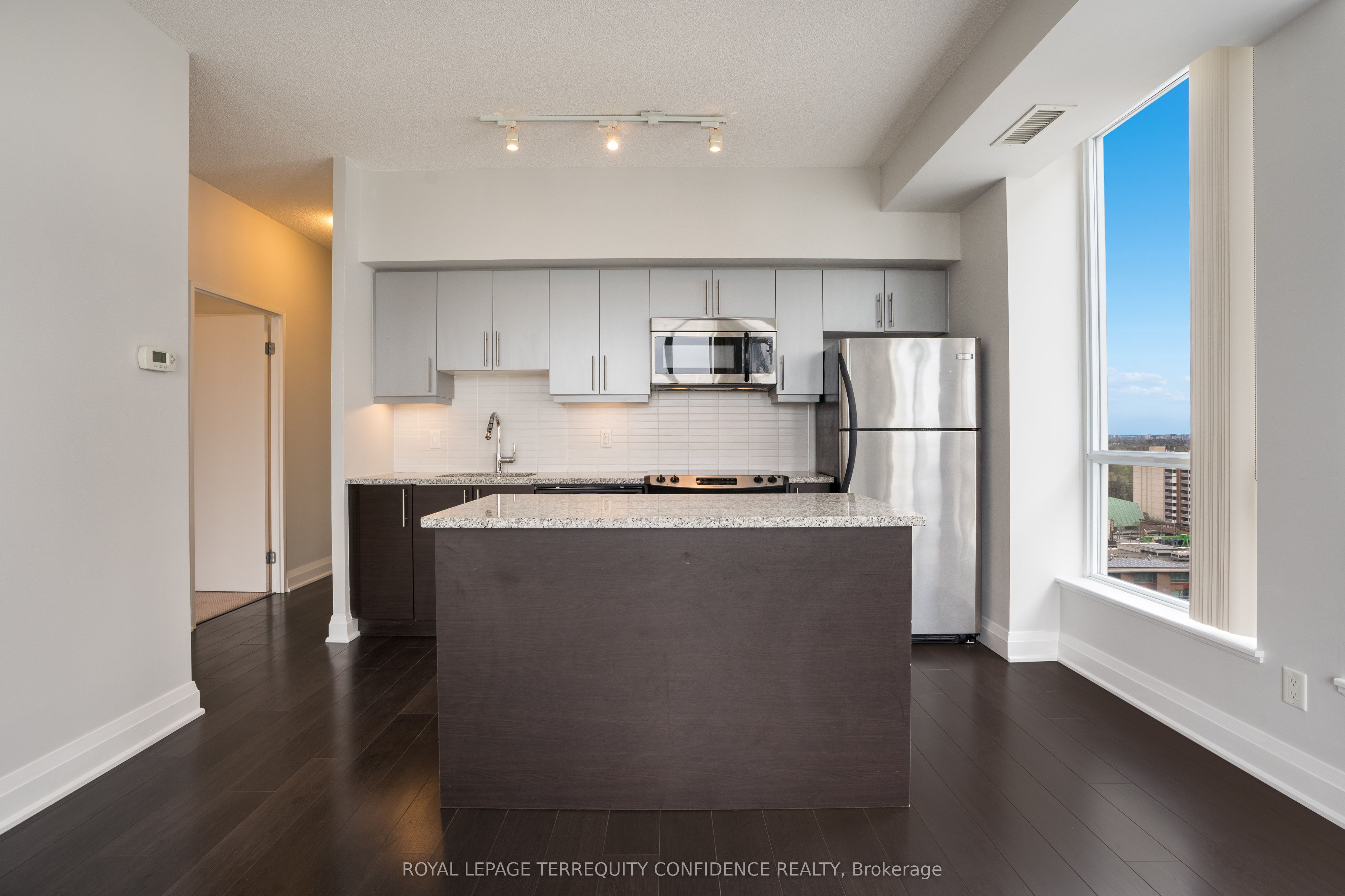 1204-83 Redpath Avenue, Toronto, ON, M4S 0A2 photo 2