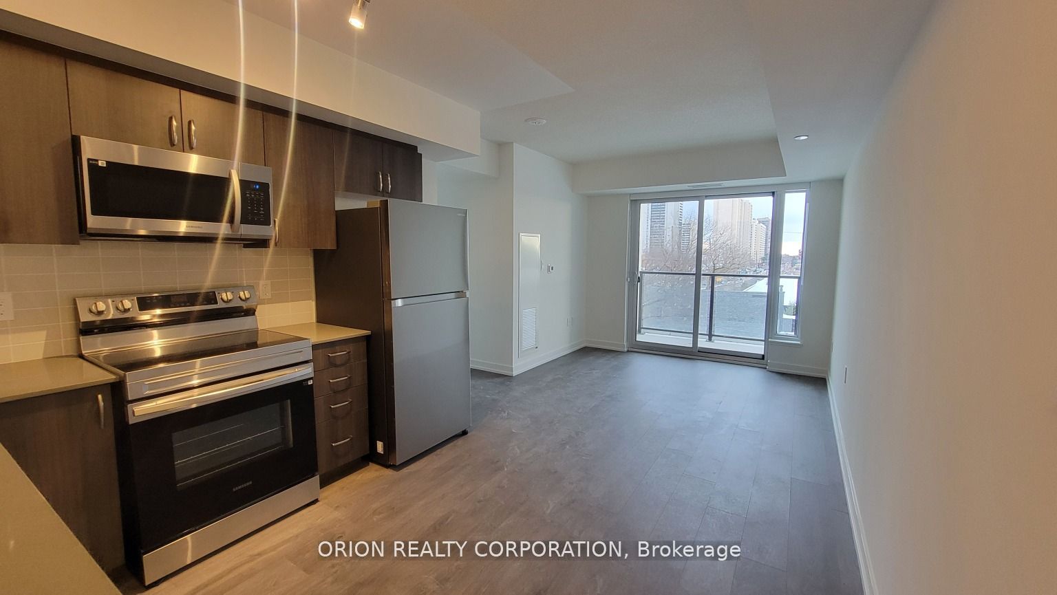 Additional image 3 of 410-556 Marlee Avenue, Toronto, ON, M6B 0B1