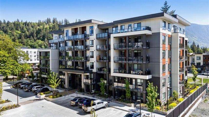 Additional image 2 of 112-45505 Campus Drive, Chilliwack, BC, V2R 6L2