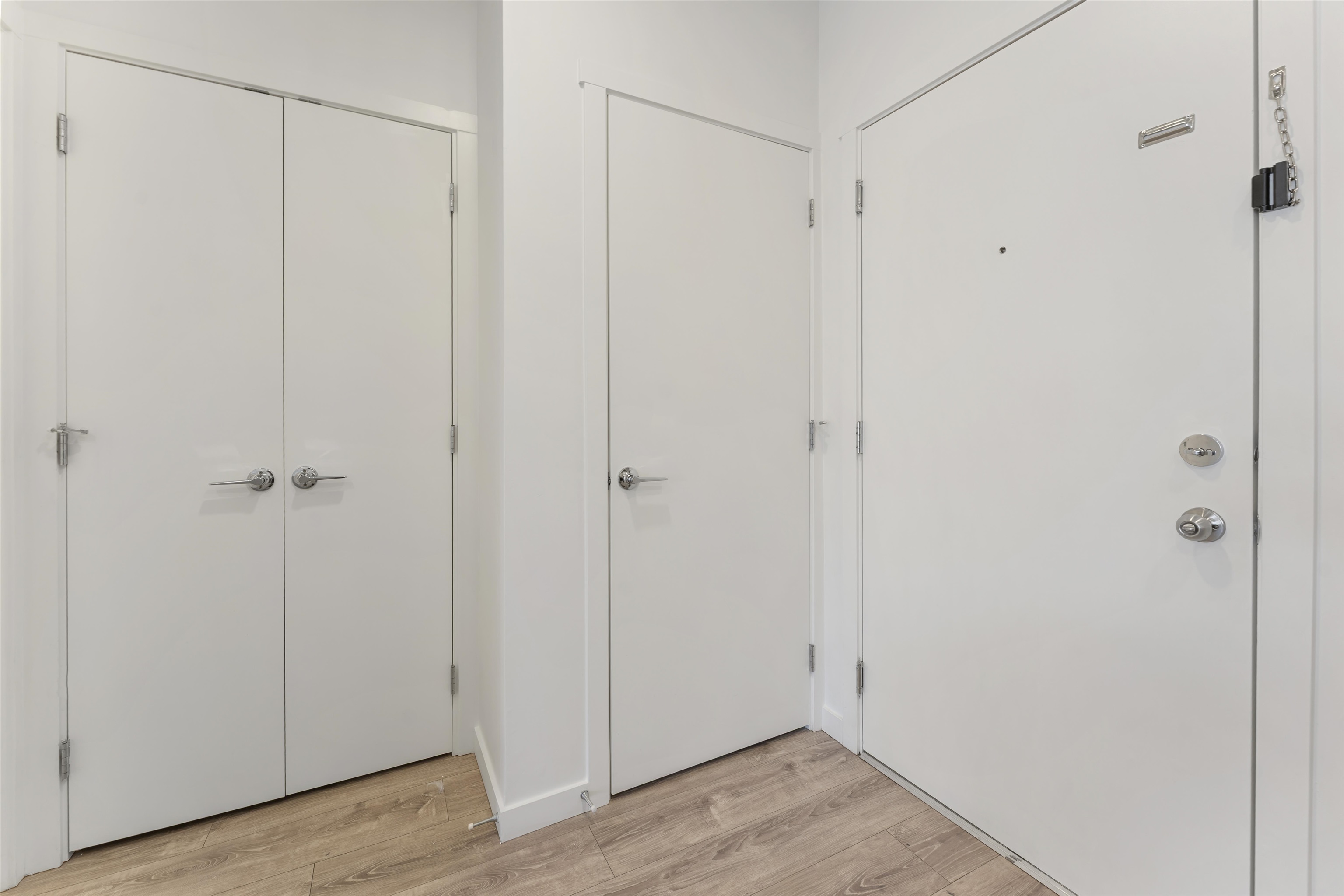 Additional image 3 of 430-13968 Laurel Drive, Surrey, BC, V3T 0S9
