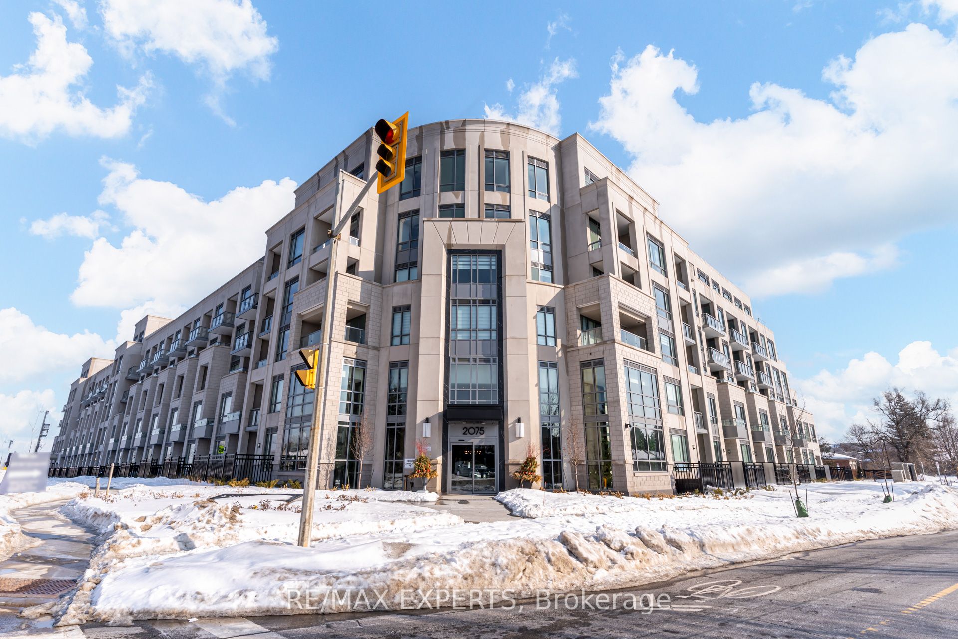 336-2075 King Road, King, ON, L7B 0R6