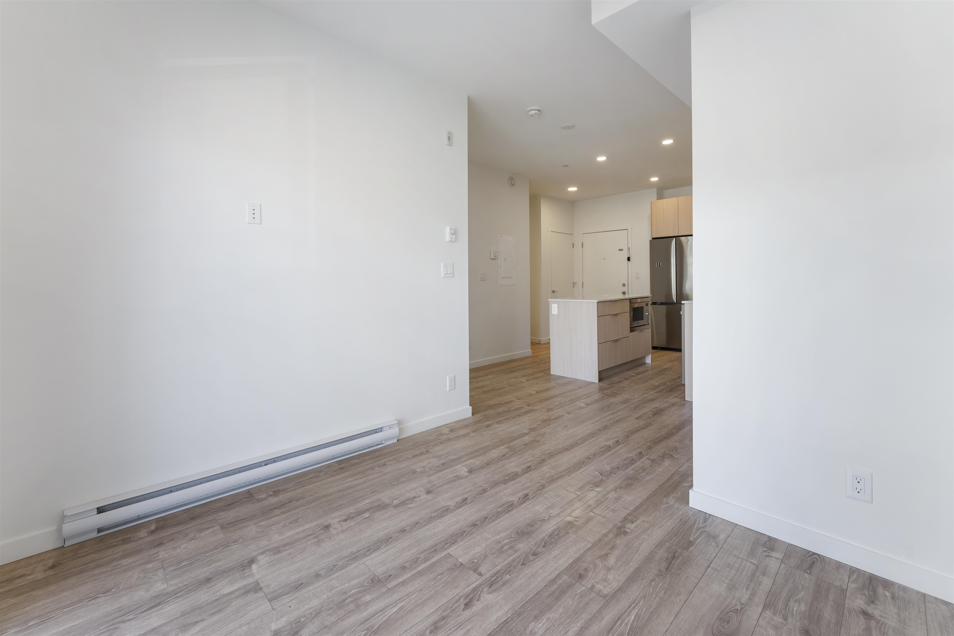 Additional image 4 of 430-13968 Laurel Drive, Surrey, BC, V3T 0S9