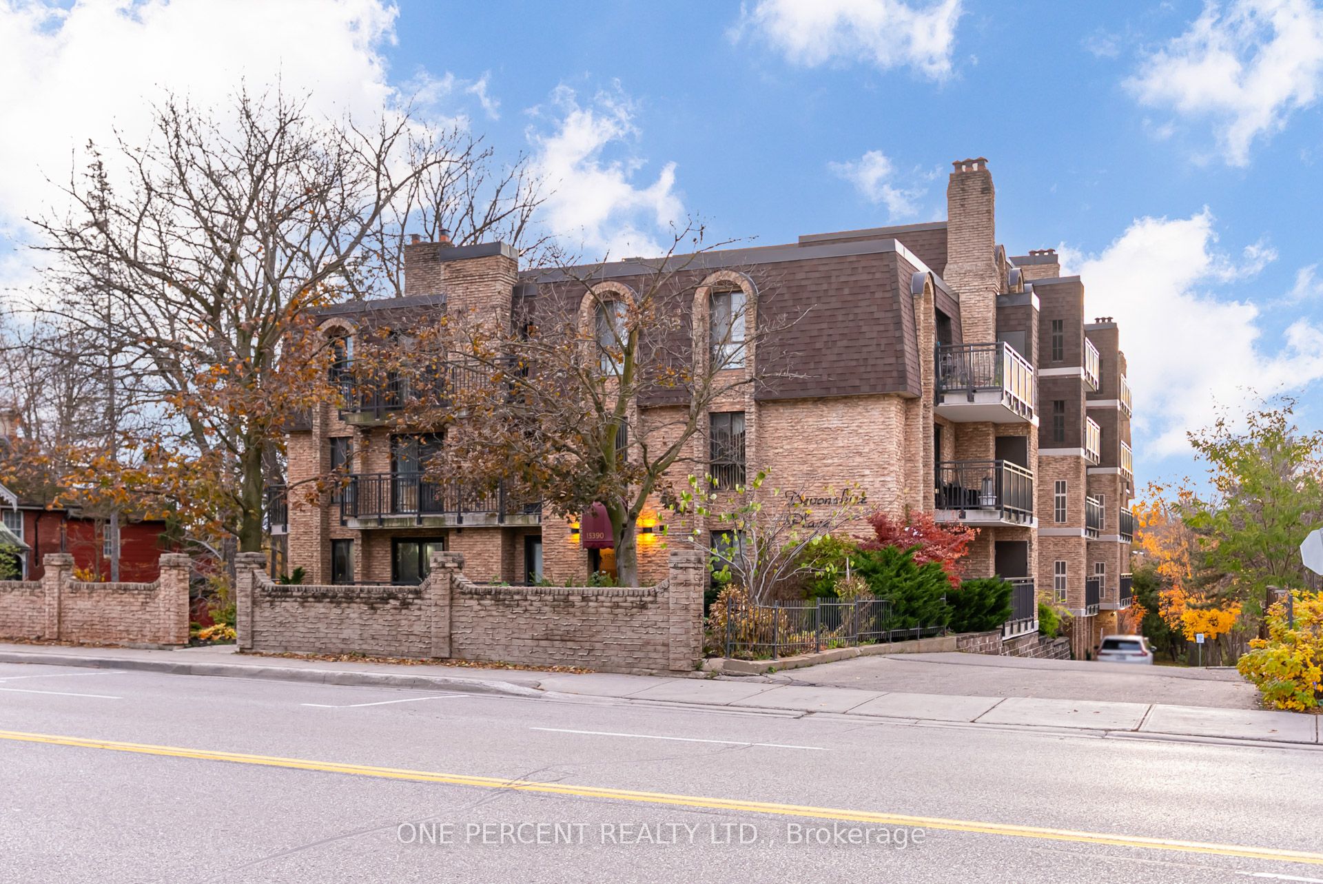 406-15390 Yonge Street, Aurora, ON, L4G 1N8